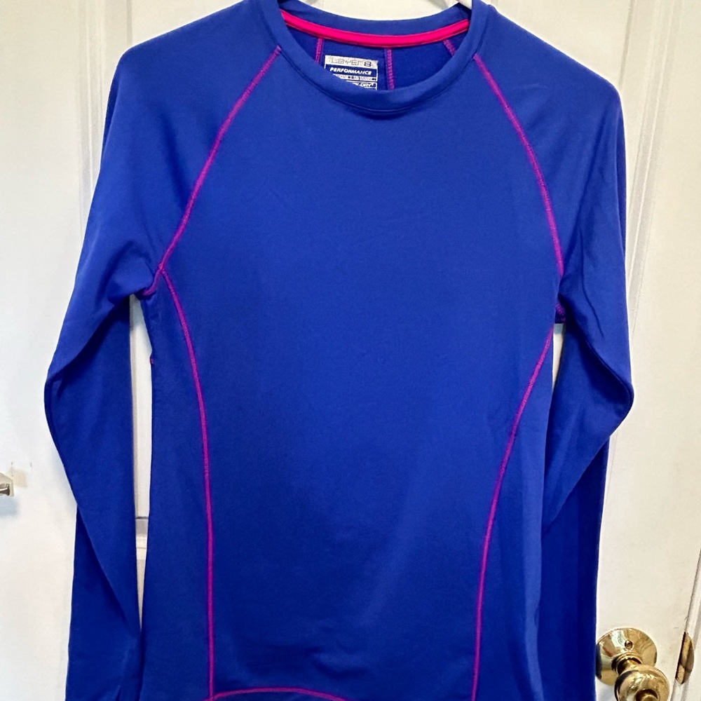 Workout tops - Picture 2 of 3